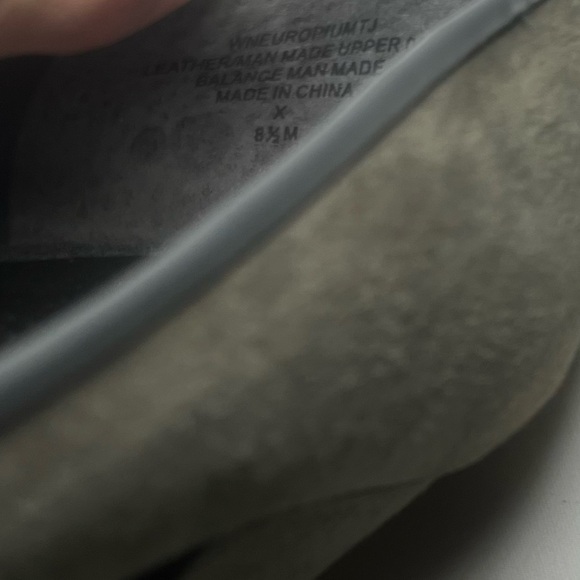 Nine West Gray Suede Pleated Rounded Toe Leather Bow Heels Pumps Size 8.5 - Picture 9 of 9